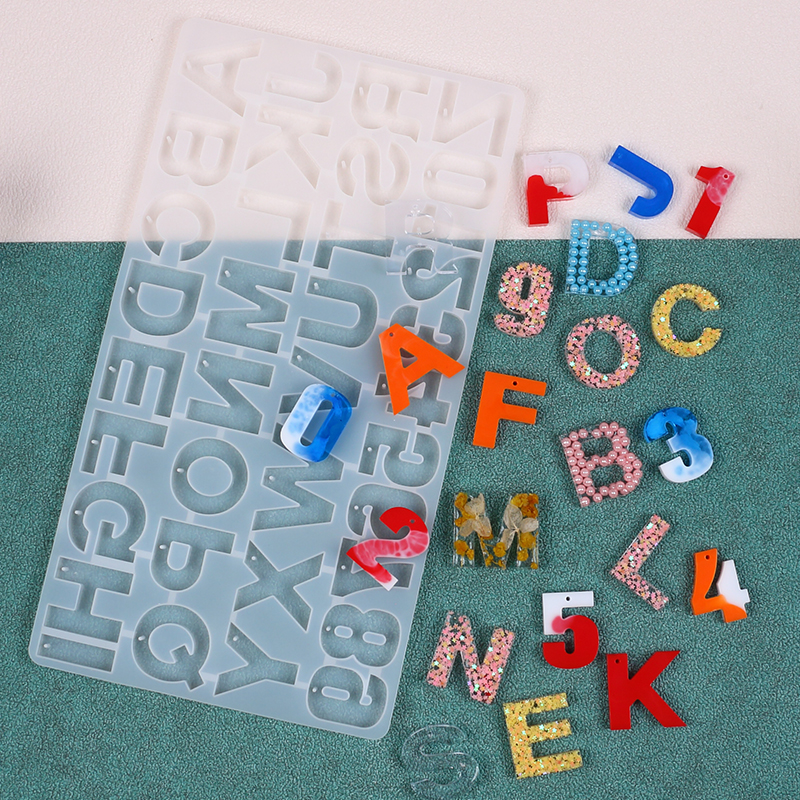 Letter Number Keychain Silicon – Gold Foil Flakes recenzja i cena